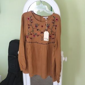 Jodifl Flower Top NWT